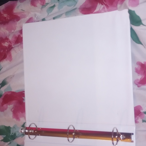 1nch school Binder - Picture 2 of 5